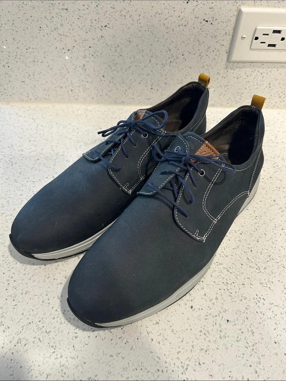 Johnston & Murphy Men's Navy Blue Casual Derbys with White Soles